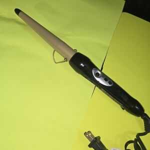 Conair Black and Tan Curling Wand